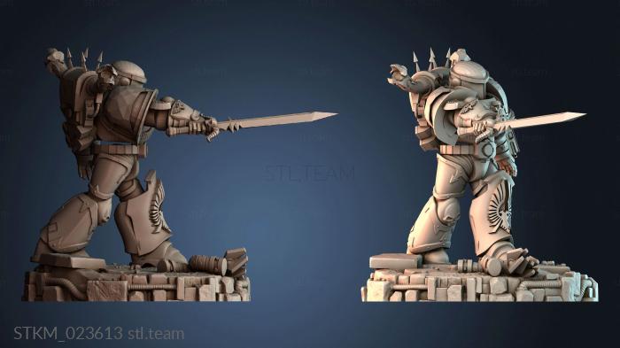 Статуэтки герои, монстры и демоны Warrior wearing robot armor