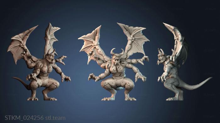 Четырехрукая каменная горгулья